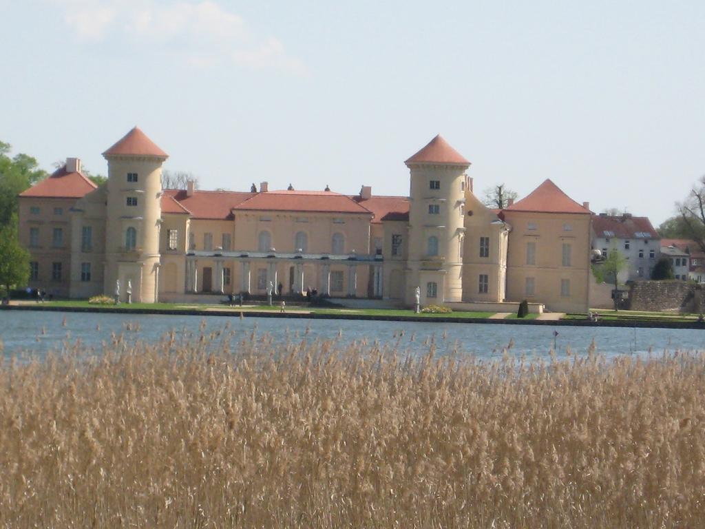 LoggiaHaus Schloß- und Seeblick Apartment Rheinsberg Exterior foto