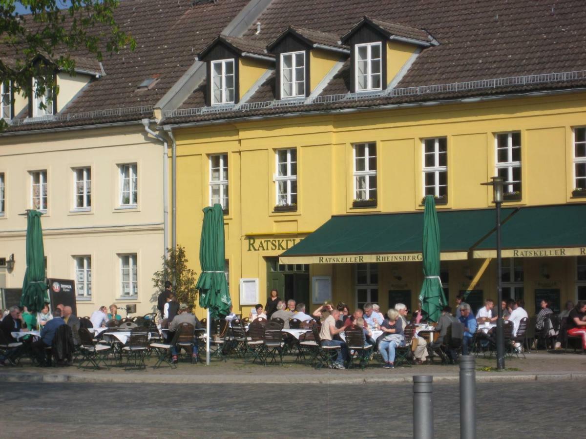 LoggiaHaus Schloß- und Seeblick Apartment Rheinsberg Exterior foto